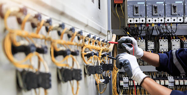 Professional Electrician technician working in Albany, MN